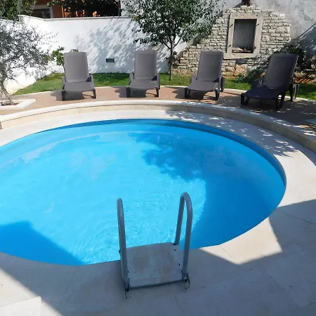With Pool Maison d'hôtes Muntić